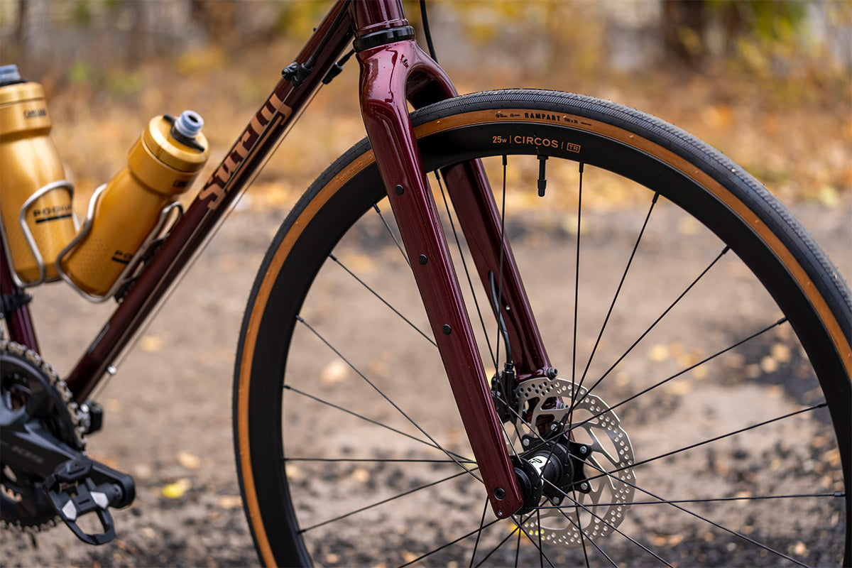 Midnight Special 700c - Black Cherry Fizz – Surly Bikes