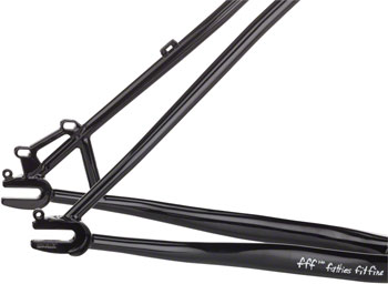 Surly bike frame - horizontal, rear exiting dropout detail - right side cropped view